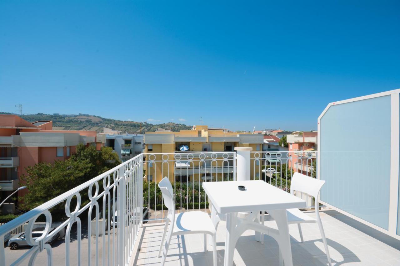Residence Hotel Alba Palace Alba Adriatica Eksteriør billede