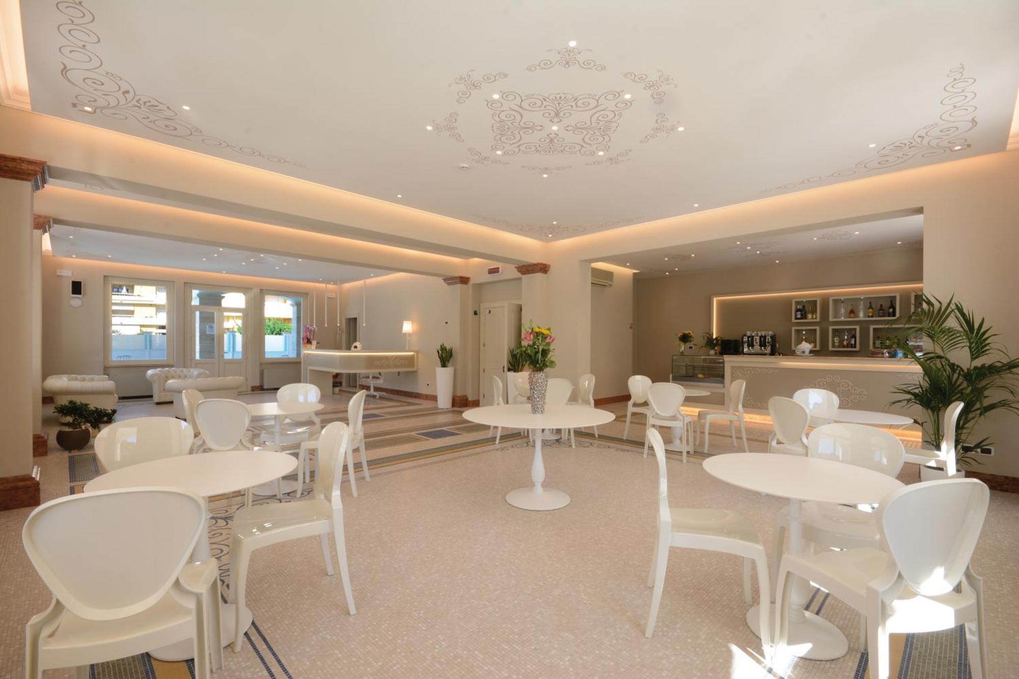 Residence Hotel Alba Palace Alba Adriatica Eksteriør billede