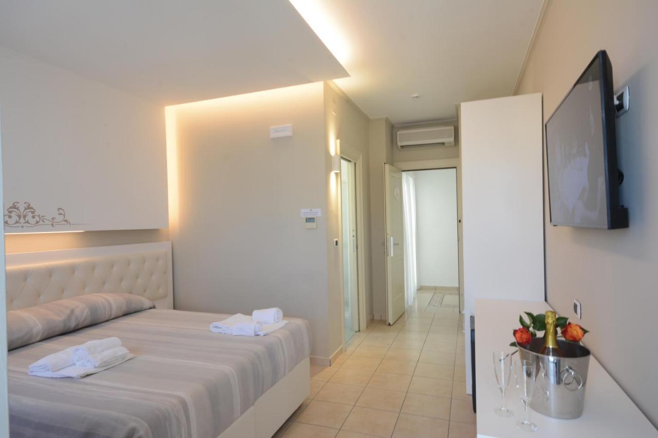 Residence Hotel Alba Palace Alba Adriatica Eksteriør billede